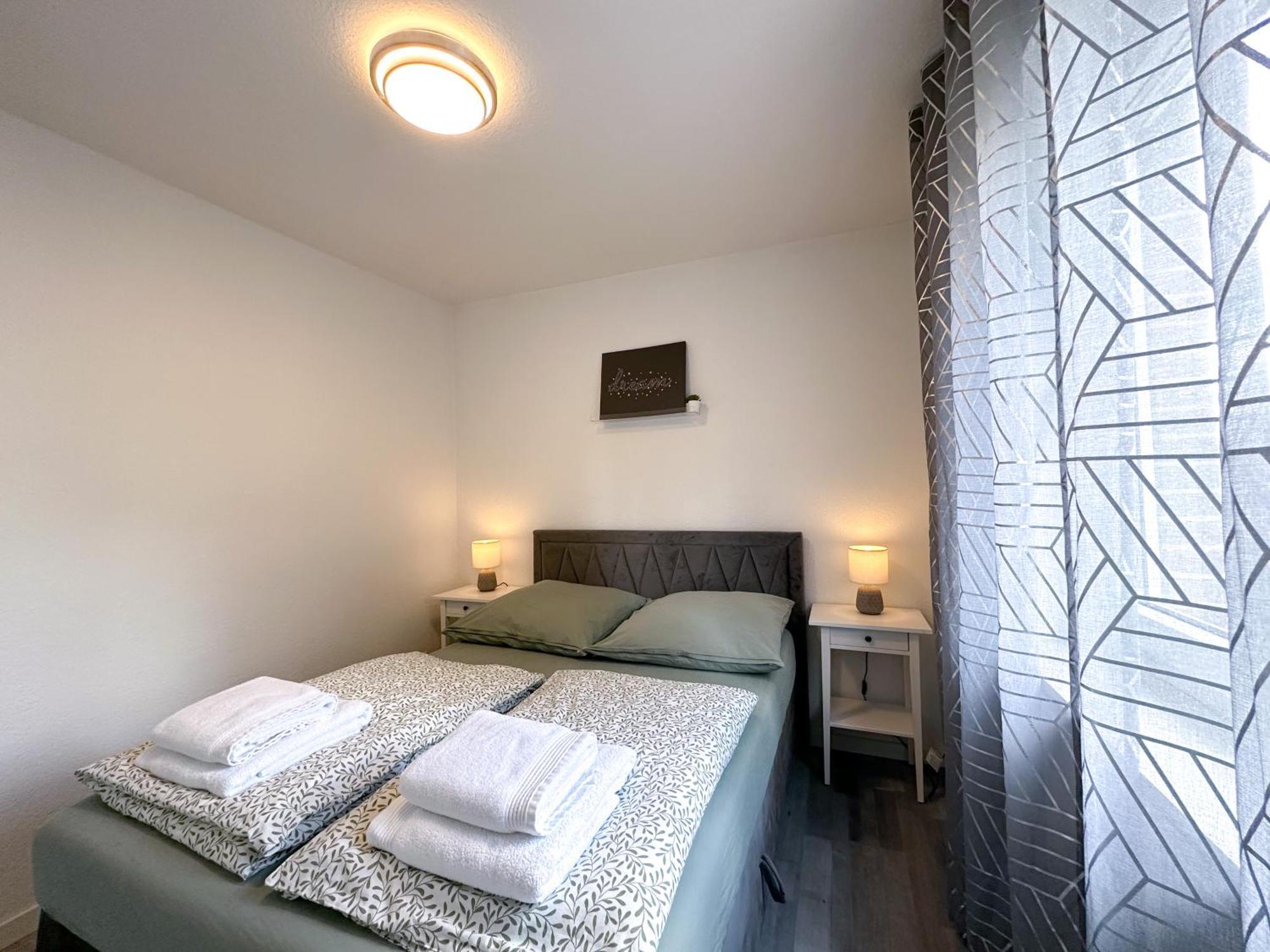 Stilvolles, Frisch Renoviertes 2Zi Apartment Mit Kueche Und Balkon In Kliniknaehe باد اوينهاوسن المظهر الخارجي الصورة